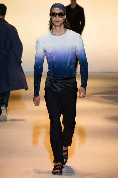 Look 42